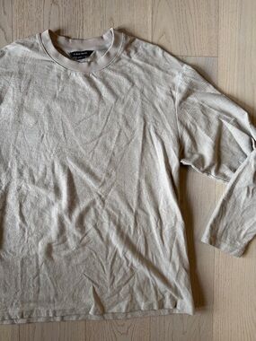 Men's Beige Long-Sleeve Crewneck Shirt